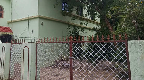 Massive four-storeyed building at Niladri Vihar draws attention