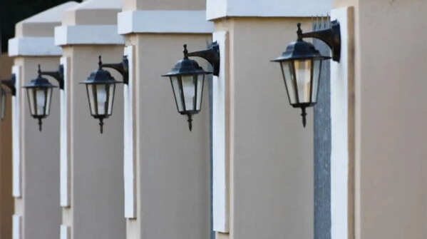 Designer lighting boundary walls – eye-catching effect