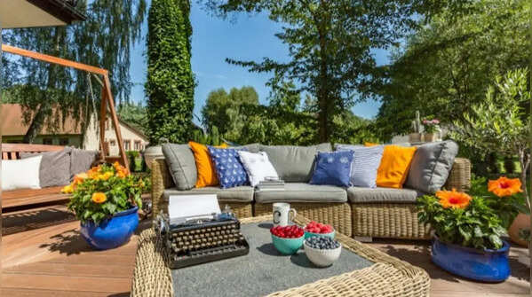 Personal decor elements give style to your garden