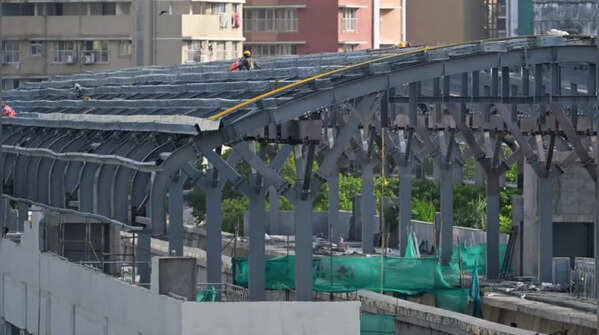 Roof construction work progresses on Mumbai Metro Line 2B corridor