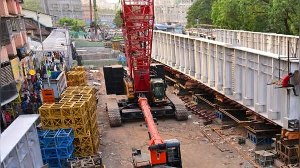 Final phase begins for reconstruction of Mumbai's Sion railway bridge