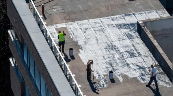 Heat-reflective roof coating
