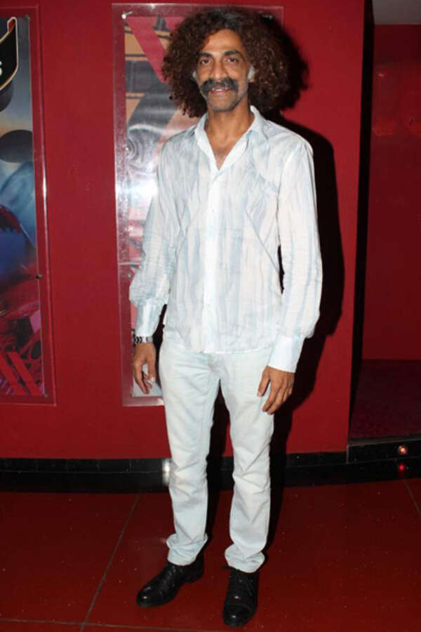 Makrand Deshpande. Images