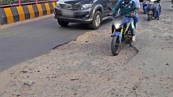 Road condition sparks public criticism