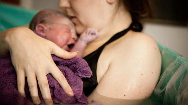What is water birth and why are millennial moms embracing this?