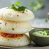 Idli with chutney