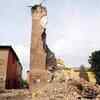 Article image for: Italy earthquake kills 6, hits <i class="tbold">heritage site</i>s
