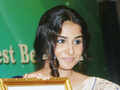 Vidya Balan receives Prabha Khaitan Puraskar