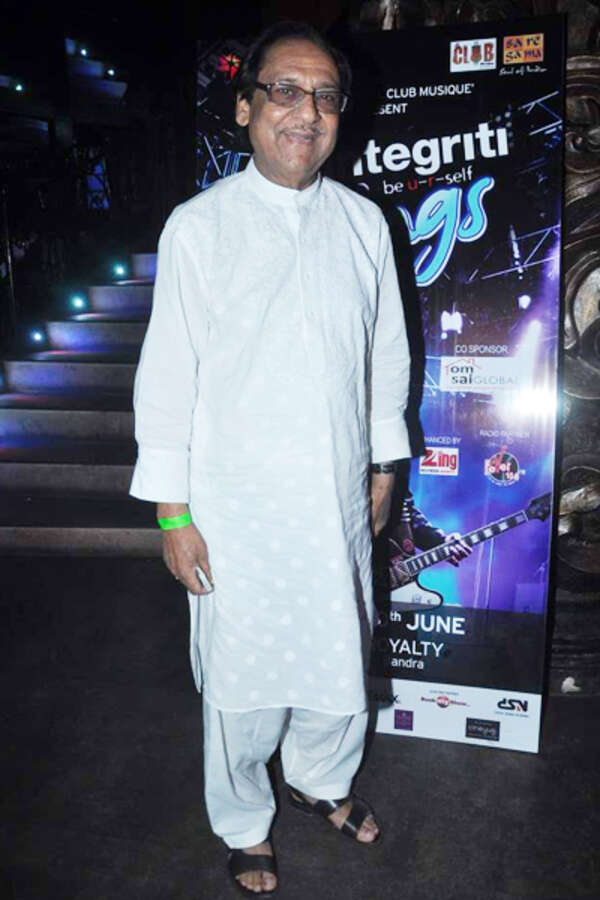 Ghulam Ali Images
