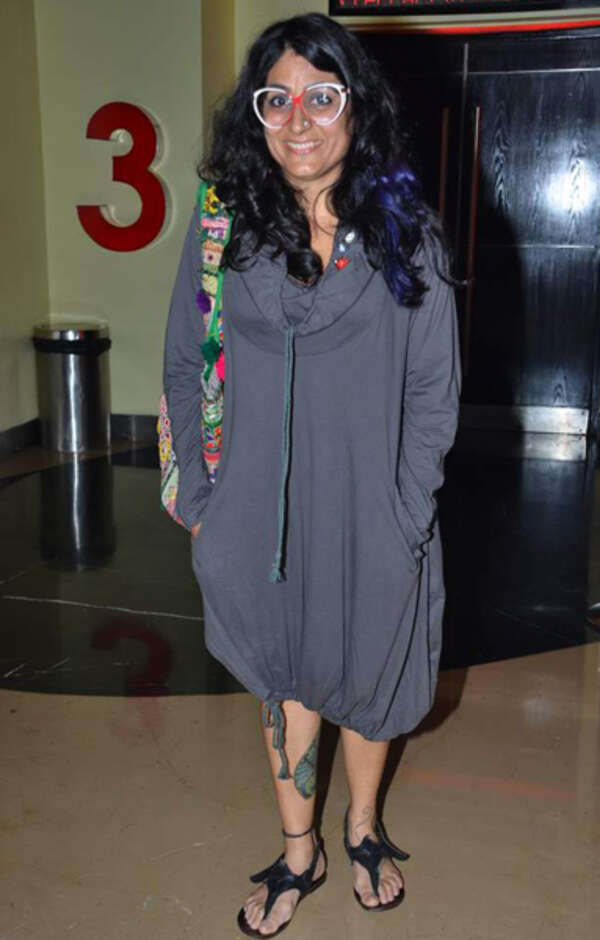 Niharika Khan Wallpapers
