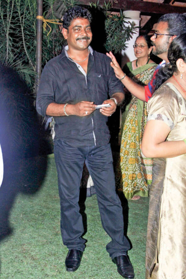 Jose Thomas Stills