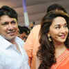 Article image for: Madhuri Dixit @ <i class="tbold">blood donation camp</i>
