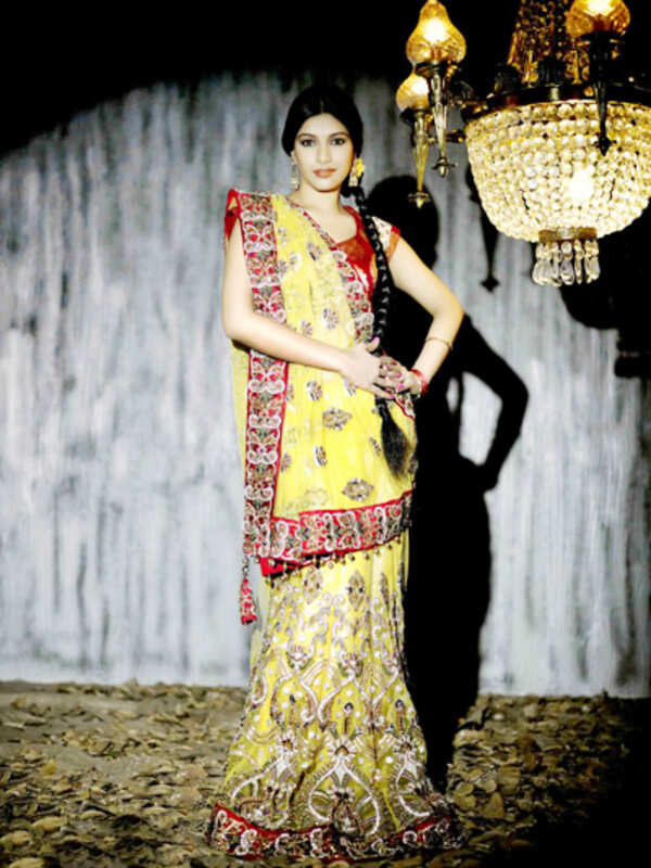 Divya Bhandari Stills