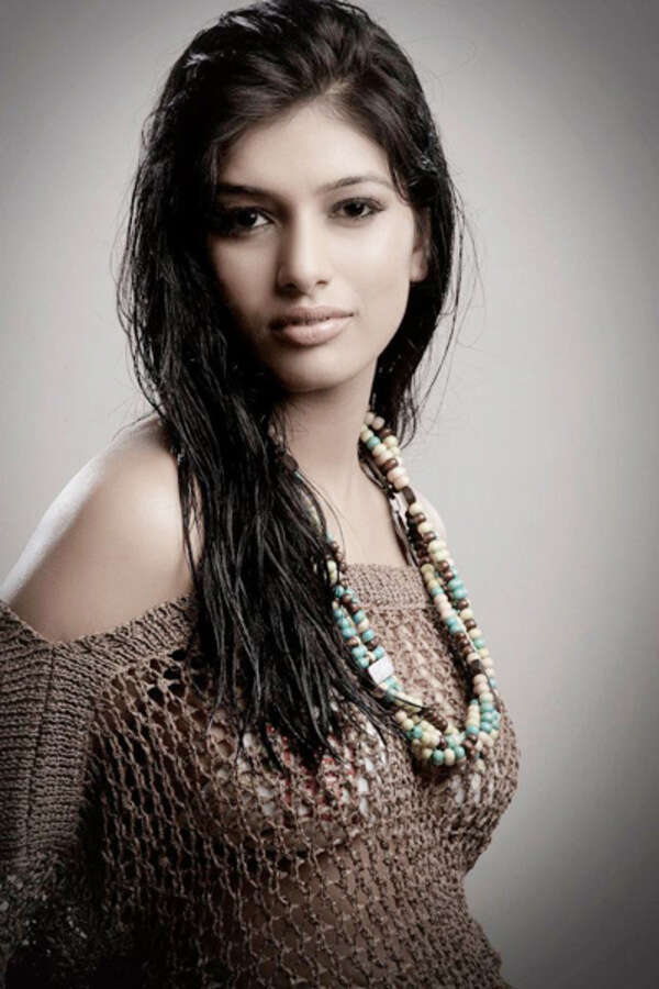 Divya Bhandari