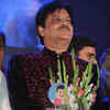 Article image for: 'Singer Sitaron Ki <i class="tbold">khoj</i>'
