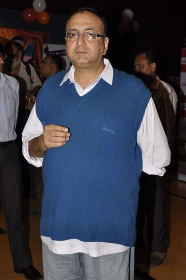 Vivek Vaswani Photos