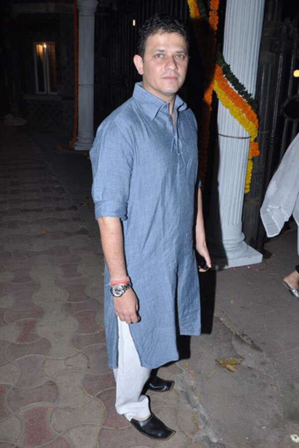 Kabir Sadanand Images