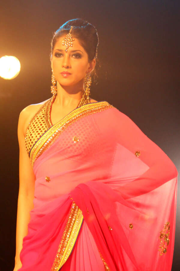 Asif Shah Photos