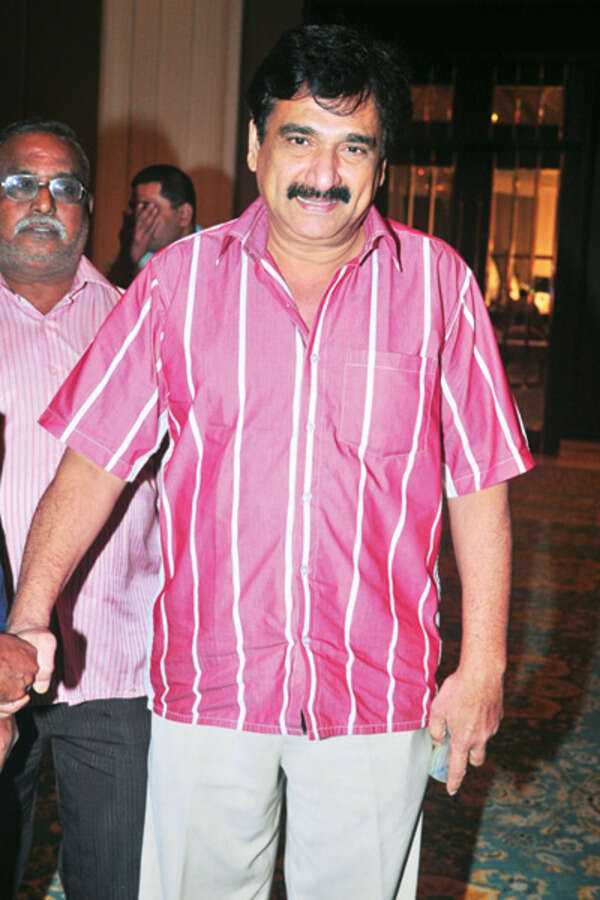 Ramesh Khanna Images