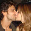 Article image for: Watch: <i class="tbold">celebrity couples</i> get cosy!