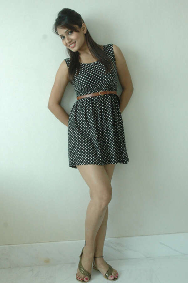 Dipa Shah Pictures