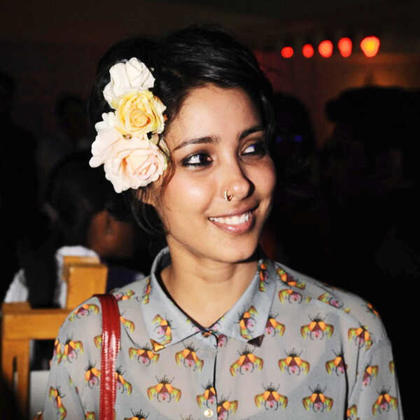 Nida Mahmood Photos