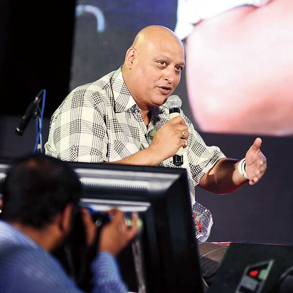 Rahul Solapurkar Photos