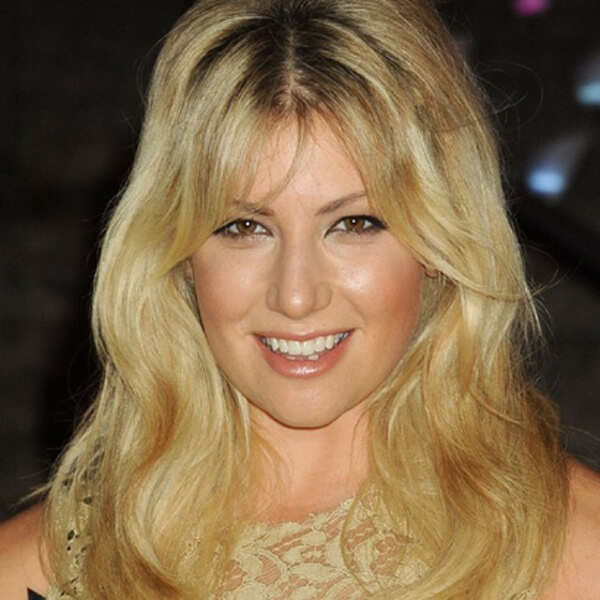 Ari Graynor Photos