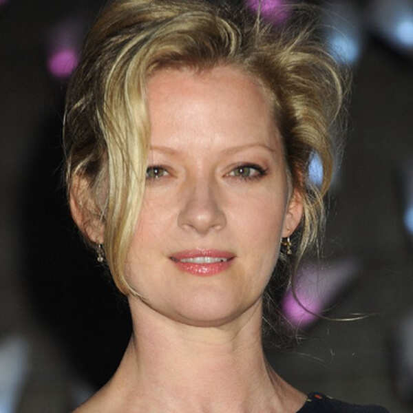 Gretchen Mol Photos