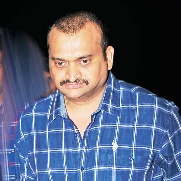 Bandla Ganesh Wallpapers