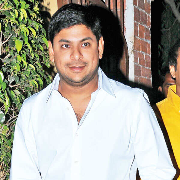 Hyder Khan Photos