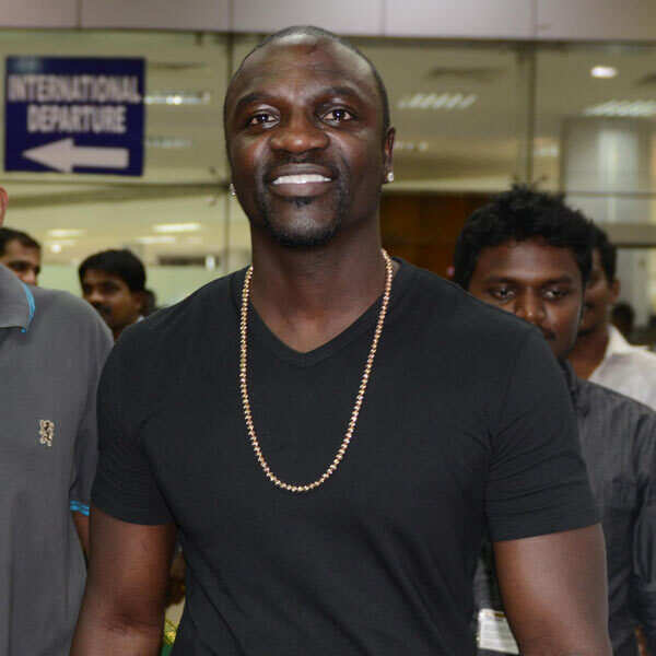 Akon Stills