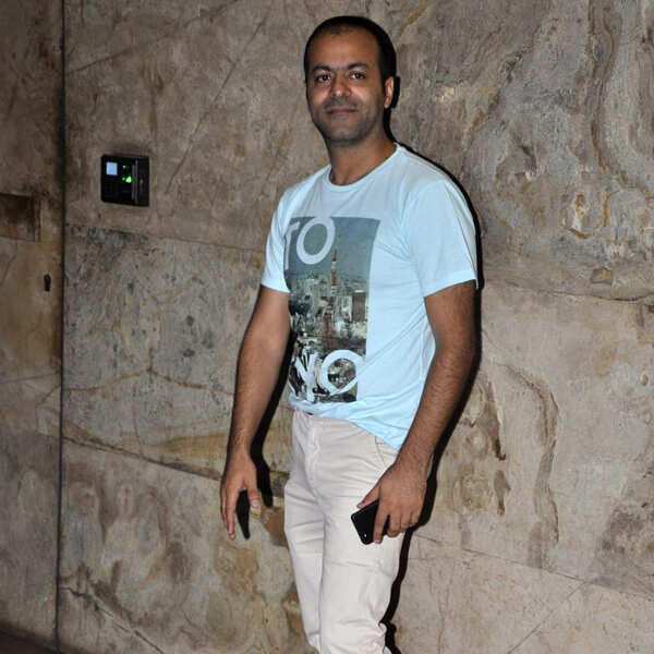 Tarun Mansukhani Pictures