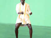 Akon goes desi, does a folk jig!