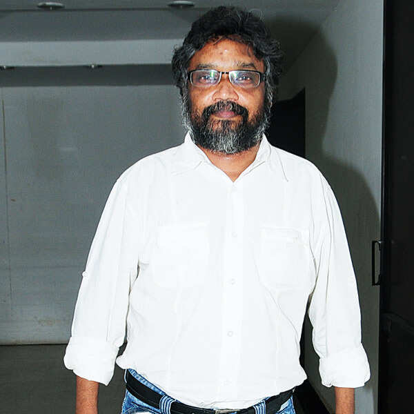 Mohan Sithara Photos
