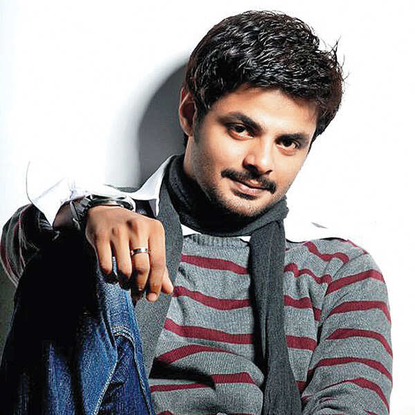 Maqbool Salmaan Pictures