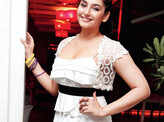 Ragini Dwivedi's birthday bash