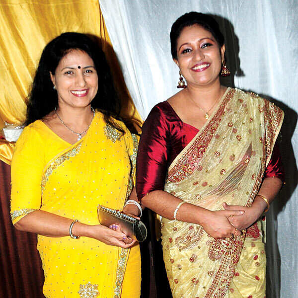 Thesni Khan Images