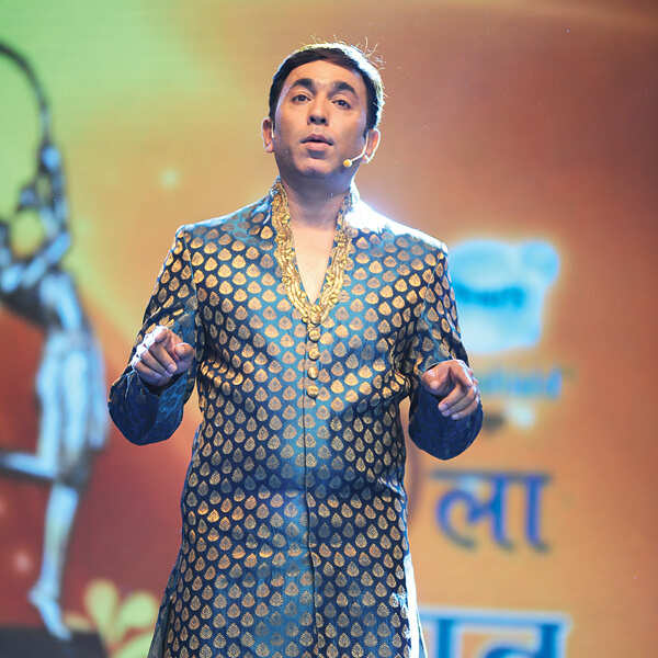 Pushkar Shrotri Pictures