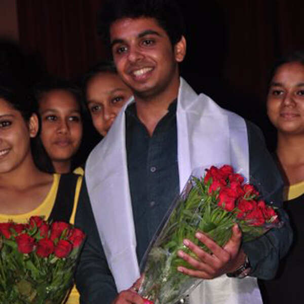 Raj Thakur Pictures