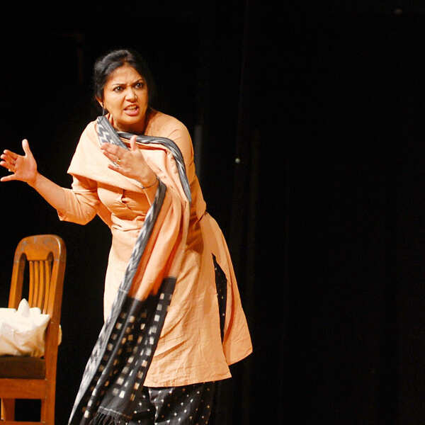 Lubna Salim Stills