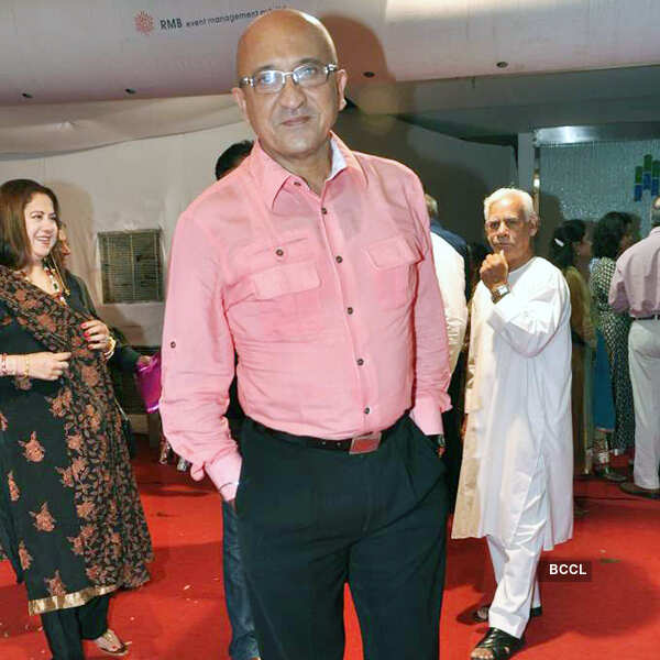 Tej Sapru Photos