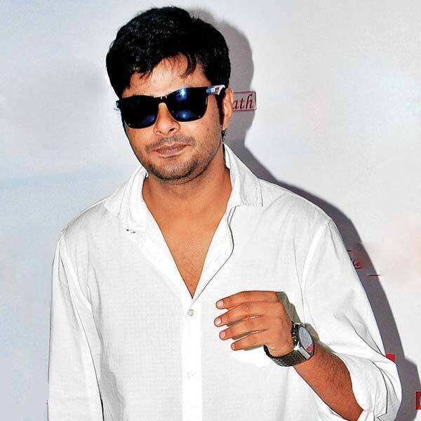 Maqbool Salmaan Stills