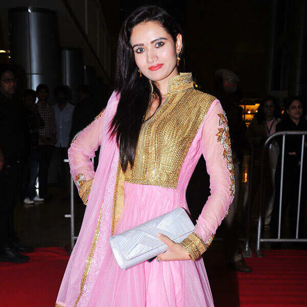 Raana Pictures