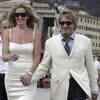 Article image for: Click here to see the latest images of <i class="tbold">Rod Stewart</i>