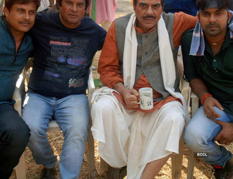Des Pardes: On the sets