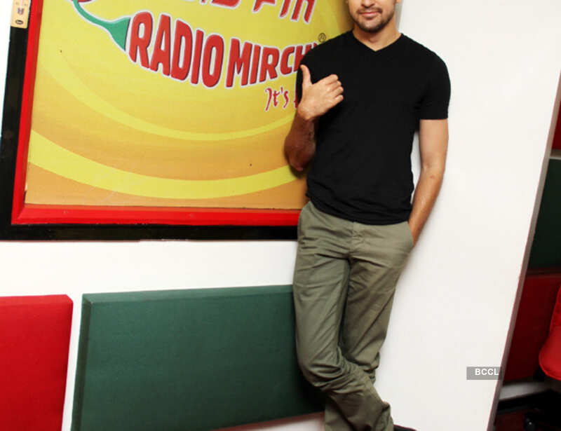 Imran at Radio Mirchi