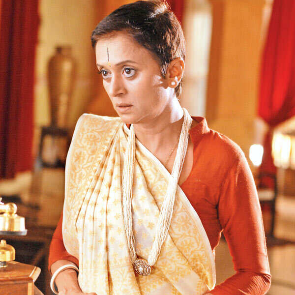 Krutika Desai Wallpapers