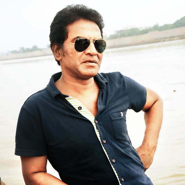 Daya Shankar Pandey Images