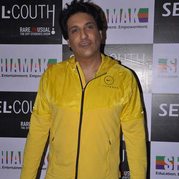 <a class="_64-f" href="https://www.facebook.com/shiamakofficial/"></a>Shiamak